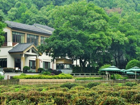 Hupao Mountain Resort Hotel in Hangzhou