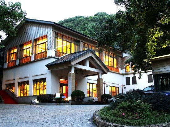 Hupao Mountain Resort Hotel in Hangzhou