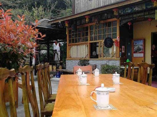 taoyuanquanshuishanzhuang Hotel in Hangzhou