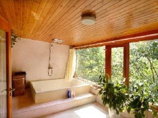 Tanyue Shanju Guesthouse Hotel in Hangzhou