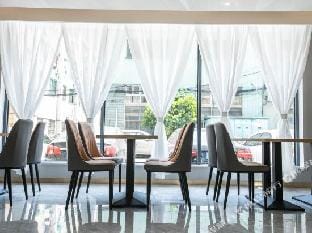 Elan Select Hotel(Hangzhou Shiqiao Road Kangning Street store) Hotel in Hangzhou