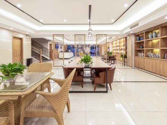Yi Ai Hotel (Yangzhou Slender West Lake Wutinglong Toy City Branch) Hotel in Jiangsu