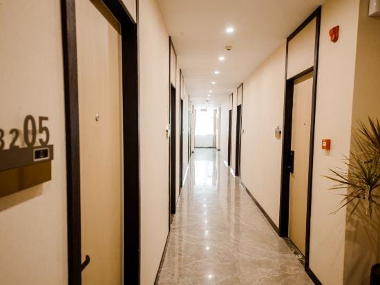 GreenTree Inn (Yangzhou Jiangdu Yangtze River West Road Zizai Park Branch) Hotel in Jiangsu