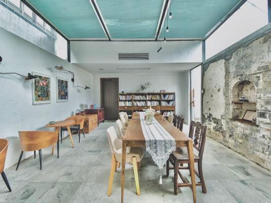 Guangyingshu Hostel Hotel in Shanghai