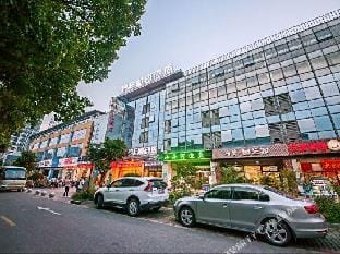 PE Hotels (Suzhou Xinghu Street Higher Education Area) Hotel in Suzhou