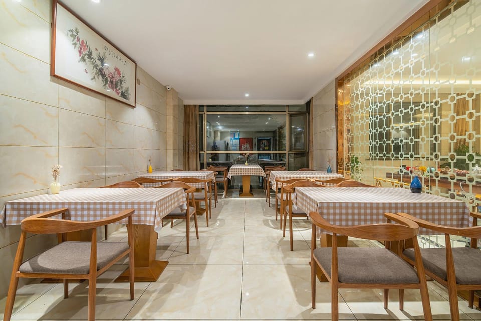 Qihupan Inn Heping Hotel in Suzhou