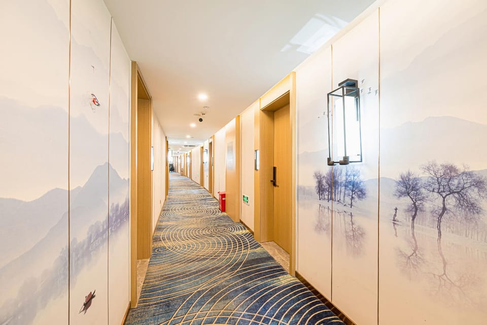 Qingmu Select Hotel (The Sun Yat-sen Mausoleum Qilin Arch) Hotel in Nanjing