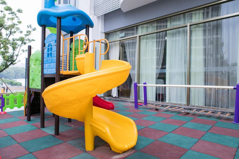 Starway Light Hotel (Nanjing Hot Spring Resort, Tangshan Subway Station) Hotel in Nanjing