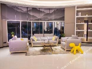 Rest Comfort  Hotel(Nanjing Chengxin Avenue Zhushan Road subway station store） Hotel in Nanjing