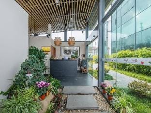Nanjing Tangshan Hot Spring Half Acre Private Hot Spring B&B (Tangjiajia Hot Spring Village Branch) Hotel in Nanjing