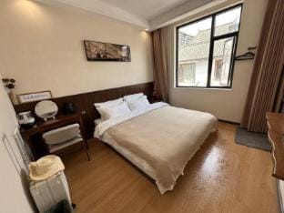 OYO Nanjing Night City Hotel (Shuanglong Avenue Yinxiang Night Market Food City Branch) Hotel in Nanjing