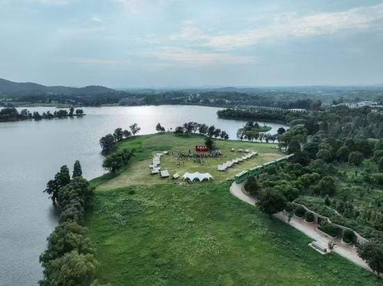Gingko Lake Resort Hotel Villa Hotel in Nanjing