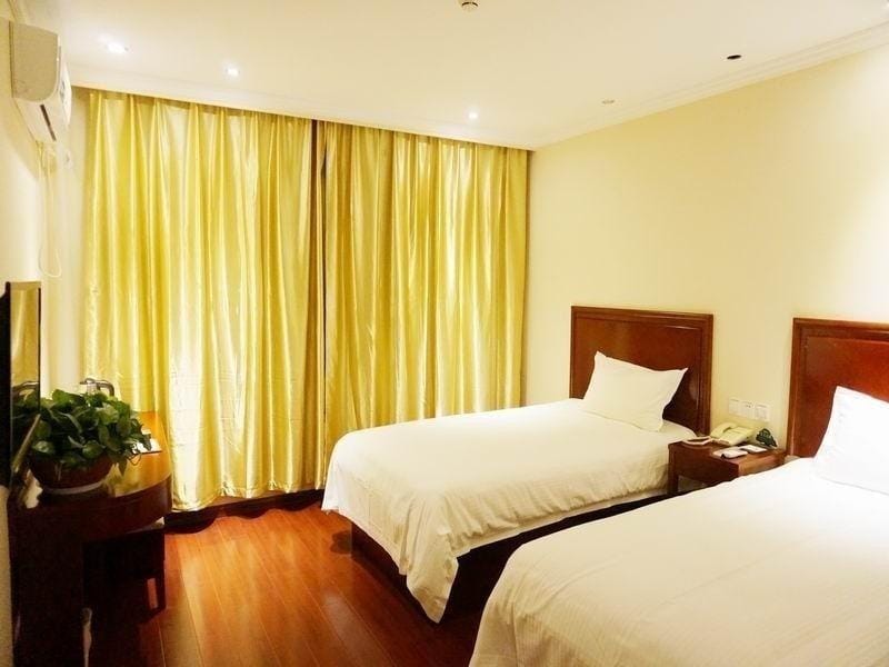 Shell Hotel (Nanjing Qixia Xiaozhuang Subway Station) Hotel in Nanjing