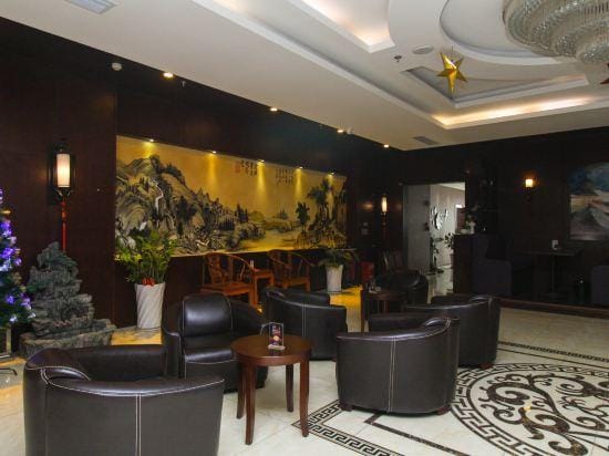 Nanjing Yi Theme Home Hotel (Fuyang Plaza Suning Universal Tianrun Plaza Branch) Hotel in Nanjing