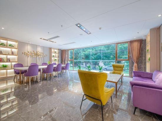 Airport Grand Hotel Hotel in Guangdong
