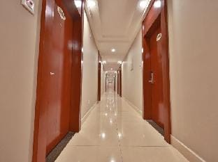Huayi Hotel Hotel in Zhejiang