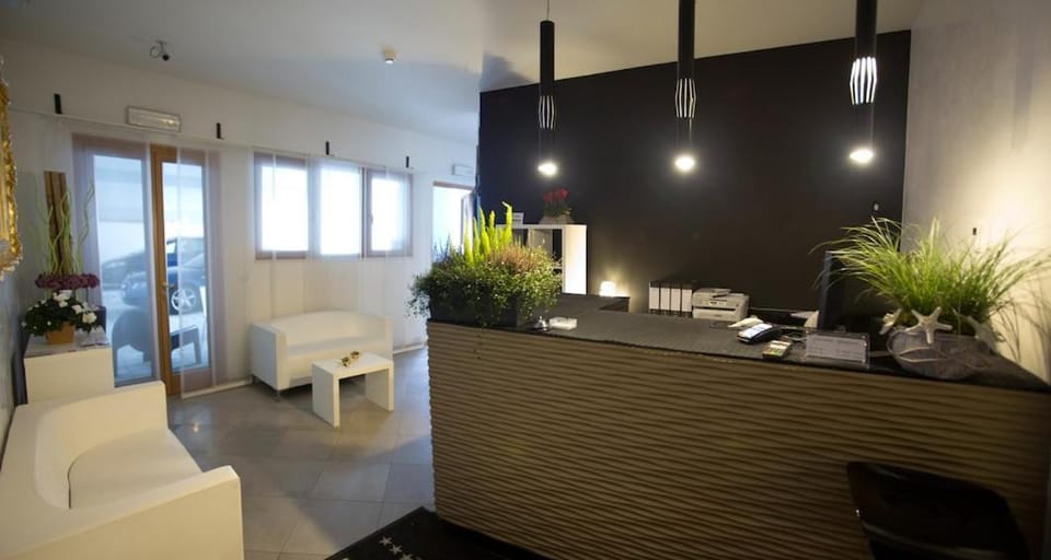Lacroma Aparthotel Hotel in Grado