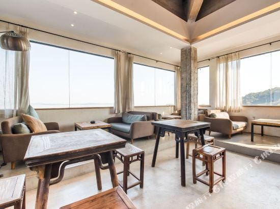 Wutong Banshan Hostel Hotel in Suzhou