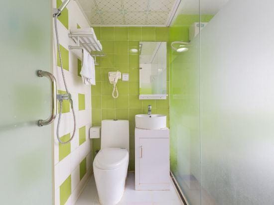 Bishuo Holiday Hotel (Hehai University Fucheng West Road Subway Station Branch) Hotel in Nanjing