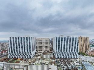 Q+ 907 Elegant Apartment (Jiangning Wanda Plaza) Hotel in Nanjing