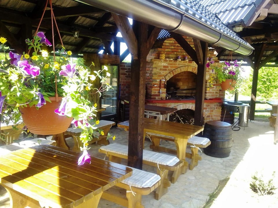Plitvice Etno Garden  Apartment hotel in Plitvice Lakes Park