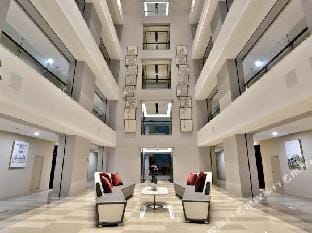 Doushe Apartment (Ideal Yintai City l Linping Subway Station) Hotel in Hangzhou