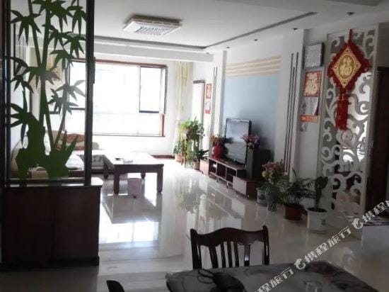 Golden Beach Wenxin Apartment Hotel in Qingdao