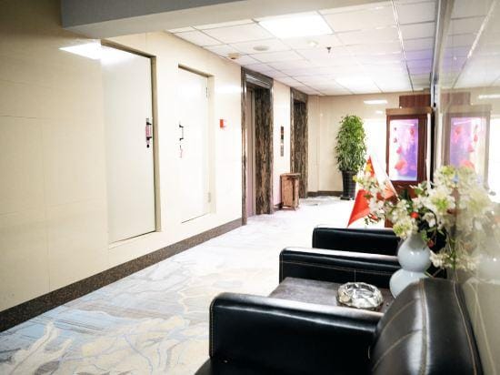 Jinyu Lanjue Business Inn Hotel in China