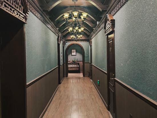 Arpnobcknn Russian Theme Hotel Hotel in China