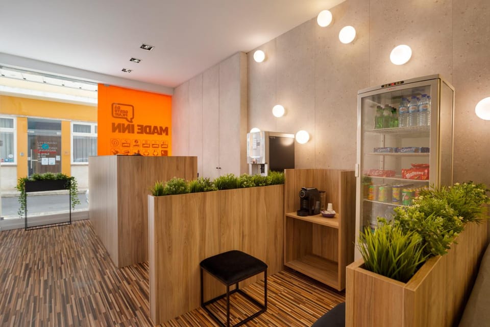 Bar/lounge