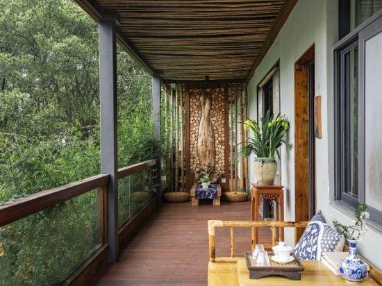 Jiankuan Mountain House Hostel Hotel in China