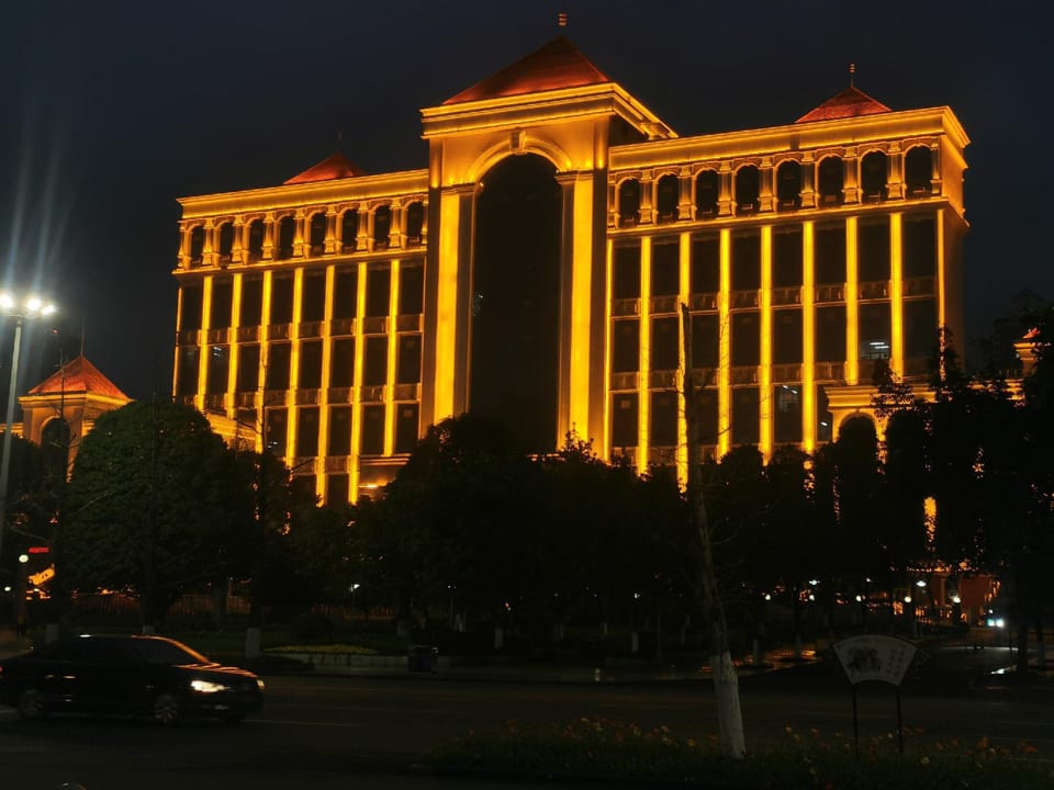 Bund Business Hotel Hotel in China