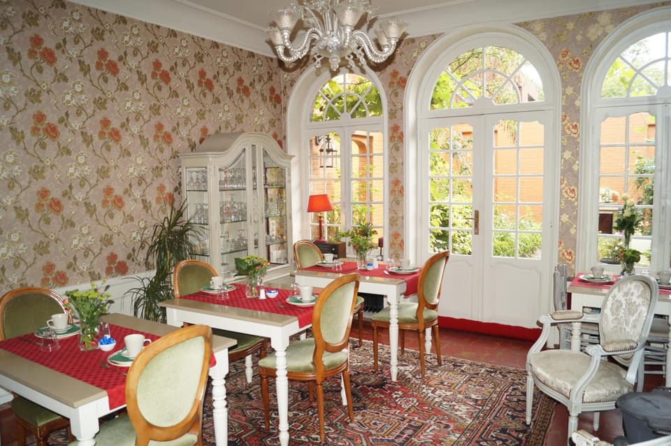 B&B Next Door Hotel in Bruges