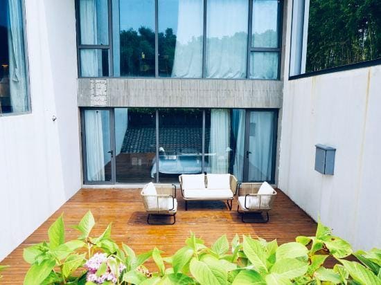 Zhongxiangjie Hanbiwan Courtyard Hotel in Shanghai