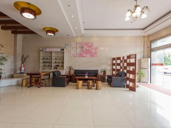 Fengjing Holiday Hotel Hotel in Shanghai
