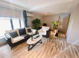 Qingmu Select Hotel (Shanghai Weining Road subway station store) Hotel in Shanghai