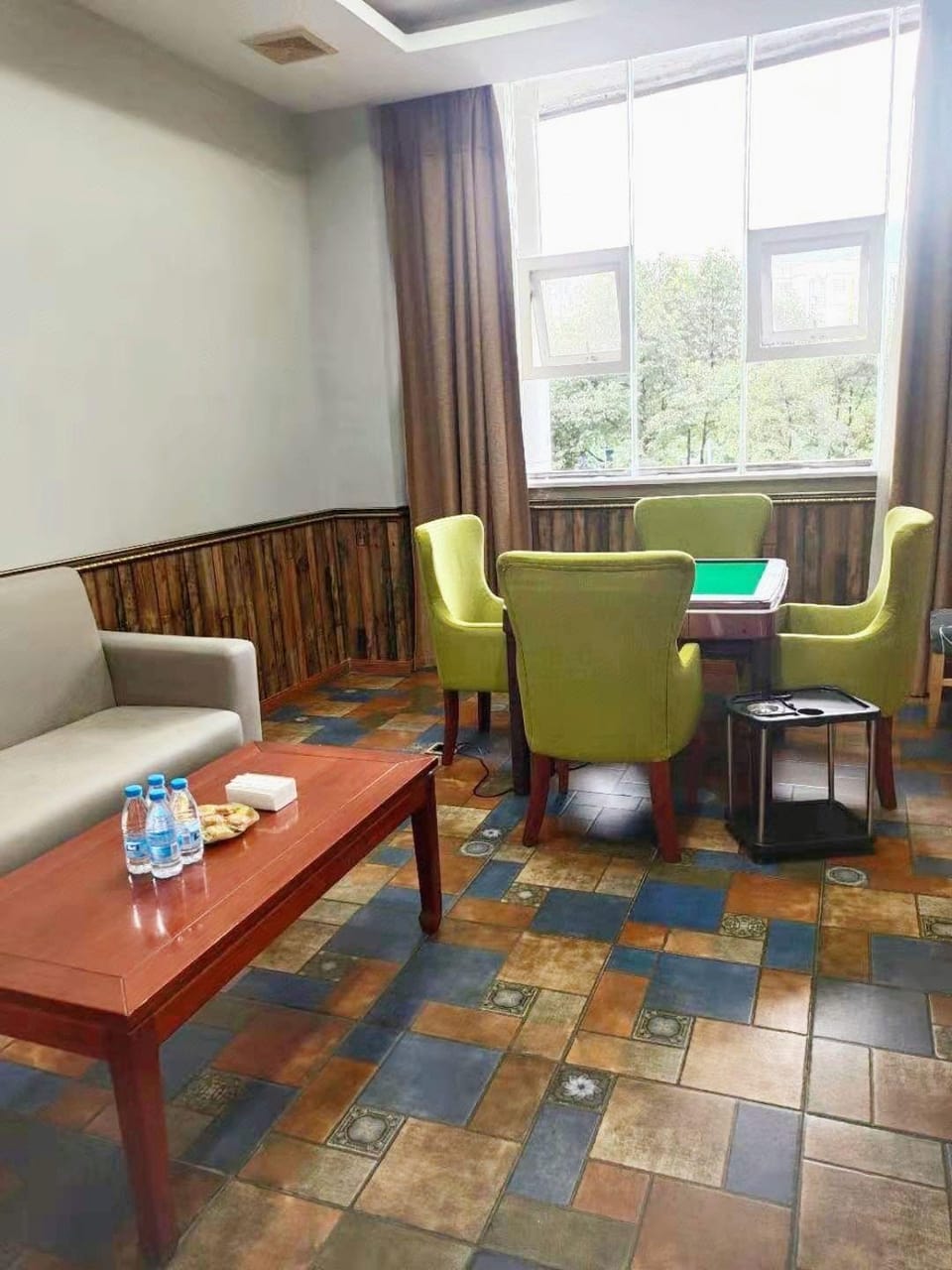 Aimei Theme Hotel Kai County Hotel in Hubei