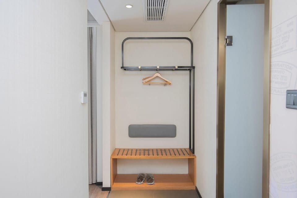 Is Styles Hotel (Shanghai Hongqiao Hechuan Road Store) Hotel in Shanghai