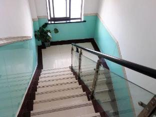 99 Xinyi Hotel (Shanghai Jiuxin Highway Shop) Hotel in Shanghai