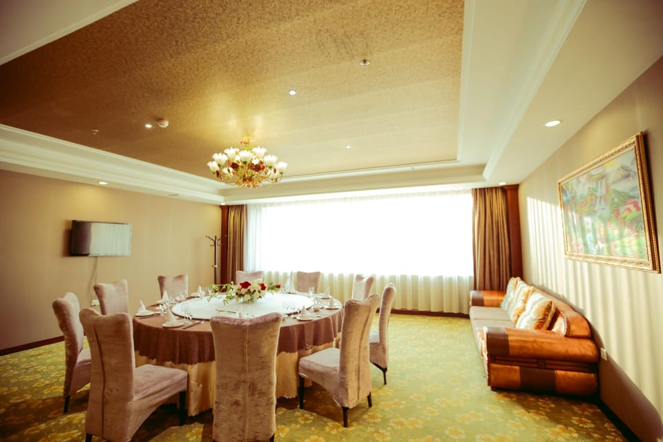 Wanyu Technology Park Hotel Hotel in China