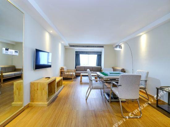 Yuexi Xiaoshe Homestay (Chongqing Guanyinqiao Hongqihegou Light Rail Station) Hotel in China