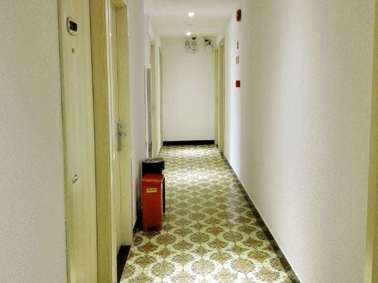 Youyou Hostel Hotel in Shanghai