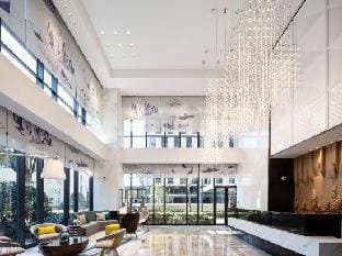 The Hotel V （Hongqiao Airport National Exhibition Center Branch) Hotel in Shanghai