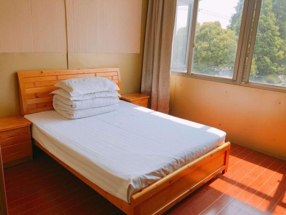 Shanyue Hostel Hotel in Shanghai