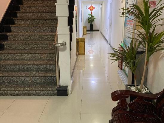 Rongyue Hostel Hotel in Shanghai