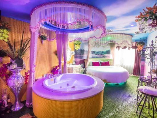 Ainawu E-sports Theme Hotel Hotel in Hubei