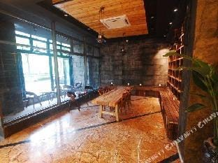 Suhe International Youth Hostel (Shanghai Qibao) Hotel in Shanghai
