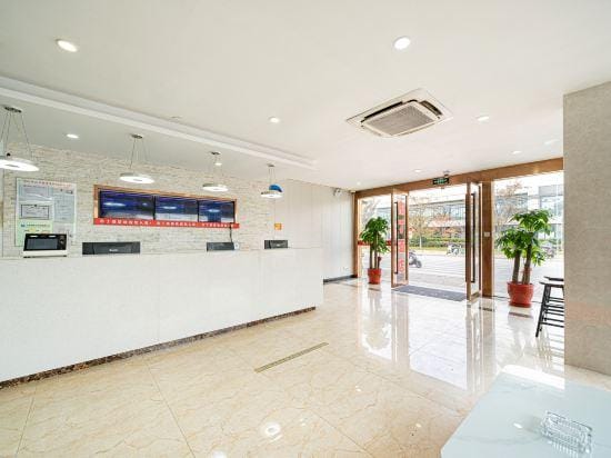 Pod Inn (Shanghai Changzhong Road Metro Station Shanghai University) Hotel in Shanghai