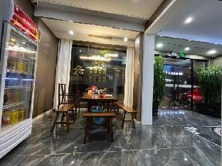Shanghai Tianjichi Homestay Hotel in Shanghai