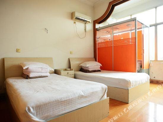 Sijia Hostel Hotel in Shanghai